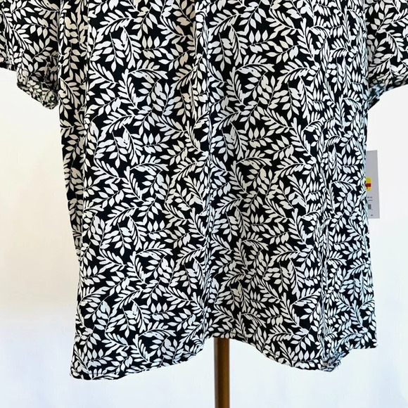 NWT CROFT & BARROW Women Short Sleeve Pullover Casual Black Floral Shirt Size XL - Picture 3 of 14
